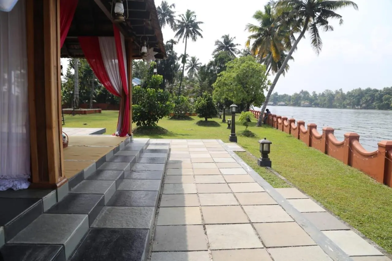 منتجع Palmdale Heritage Champakulam